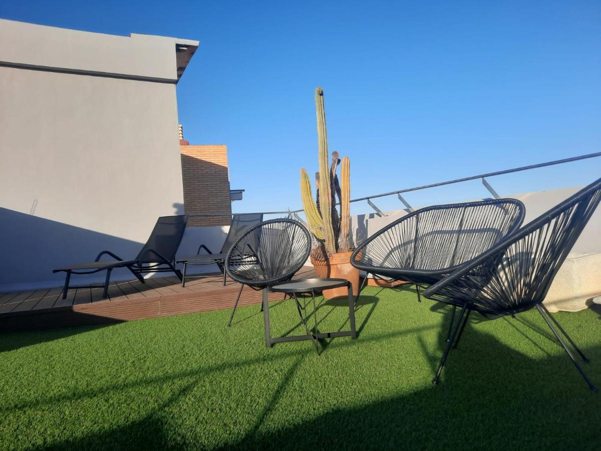 Apartamento A 100 Metros De La Playa Con Grande Terraza Y Vistas Al Mar Daimus Dış mekan fotoğraf